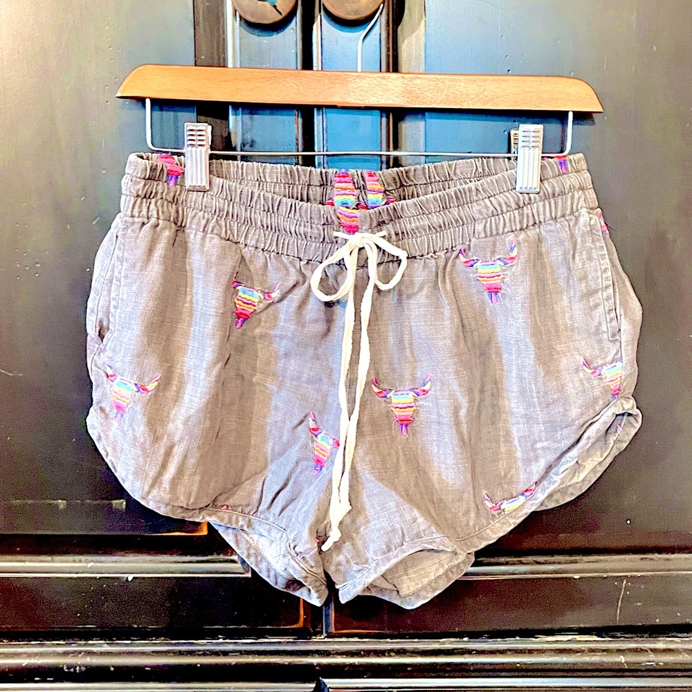 Judith March Size L Drawstring Shorts